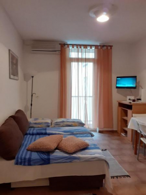 Studio Apartman Kranjec, Karlobag